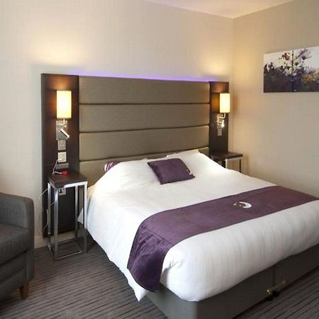 Premier Inn St Albans City Centre Exterior photo