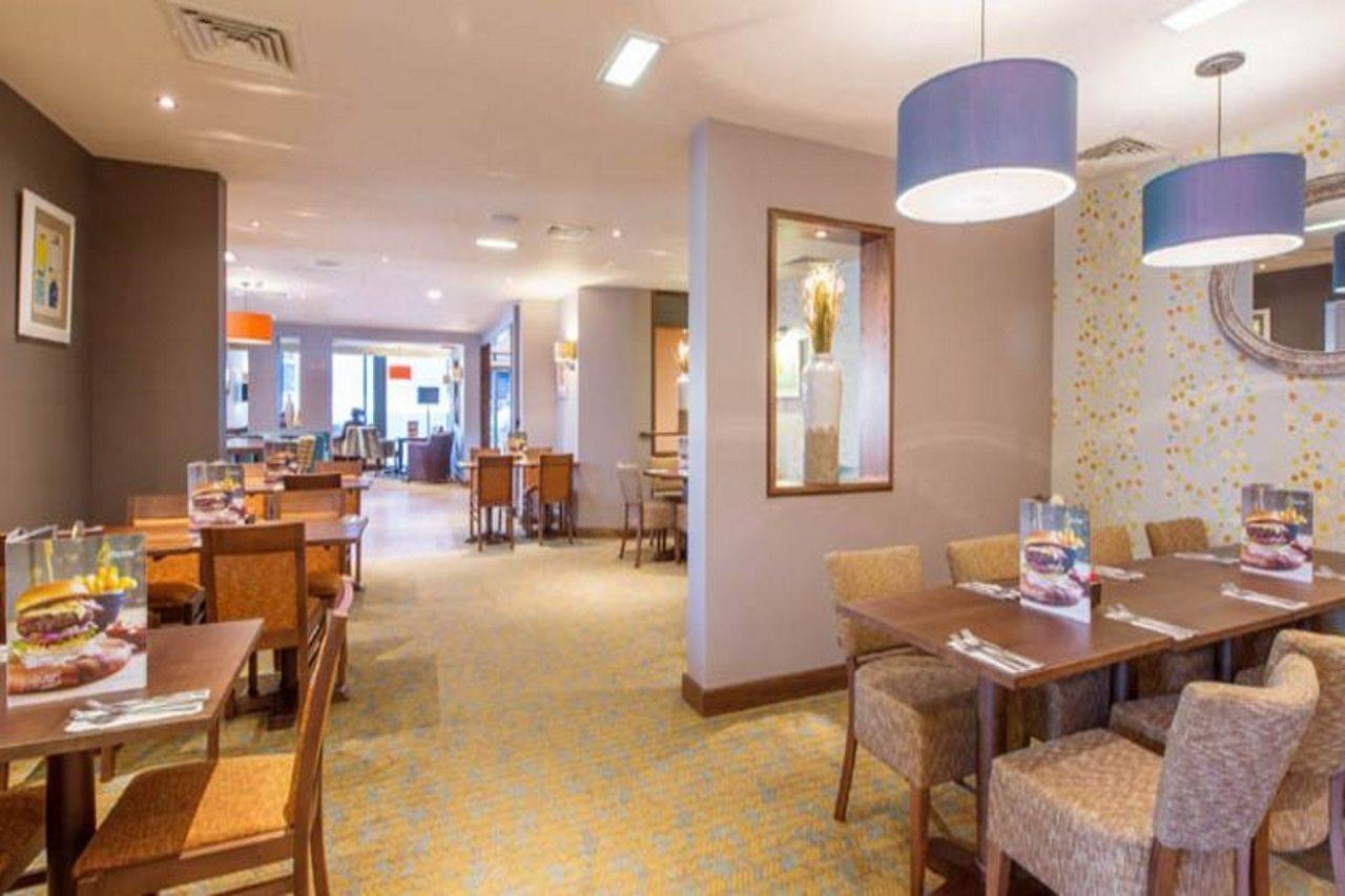 Premier Inn St Albans City Centre Exterior photo