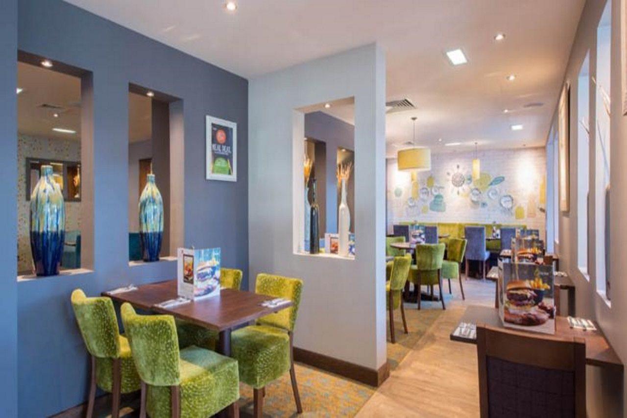 Premier Inn St Albans City Centre Exterior photo